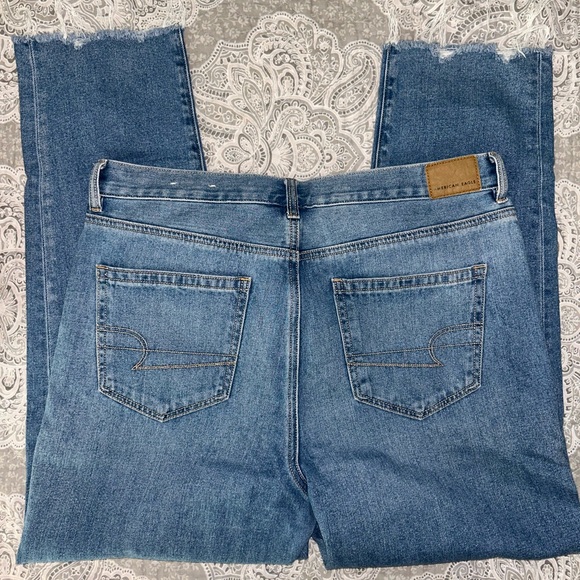 American Eagle Outfitters Mom Jeans - Picture 5 of 7